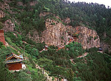 复古情怀拉满 《哥特王朝：经典版》登陆NS平台